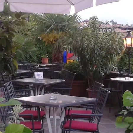 Hotel Garni Brunnenhof 2*